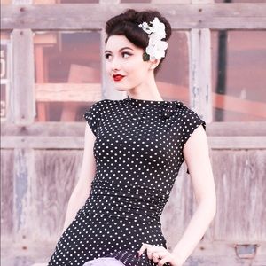 Retrolicious Bombshell Dress in Polka-Dot, M